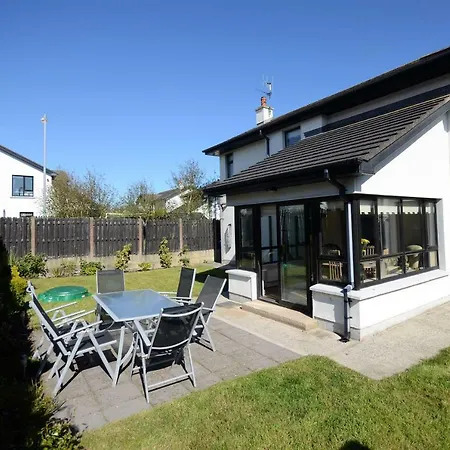 Clearwater Cove Rosslare Strand Co. Wexford 4 Bedroom Sleeping 8 Holiday home *